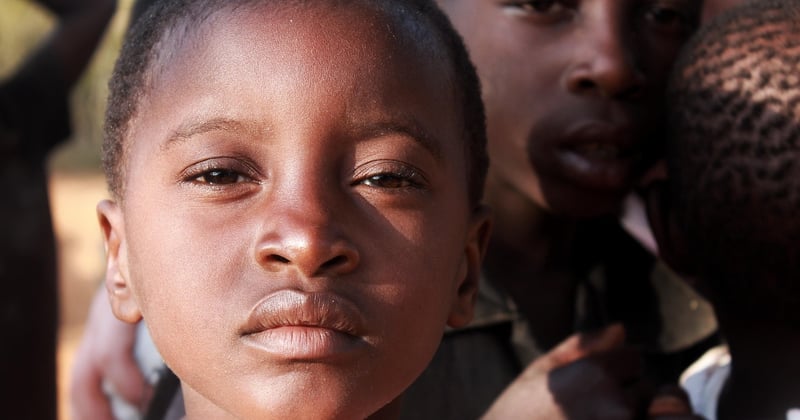 Parler de la mort à un enfant de 5 ans sans générer d'angoisse : nos conseils